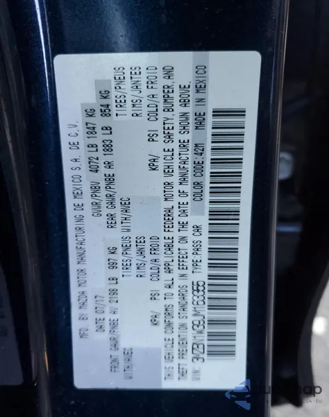 2018 Mazda 3 Grand Touring из США, поврежденный, VIN 3MZBN1W39JM163355